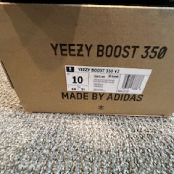 Mens Yeezy Yechiel Refletive Boost V2 Reflective Sneaker -Size 10 with Box main image 4